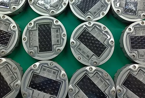 Lik-143 Soalr Road Studs Factory