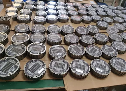 advantages of lik123 soalr road studs